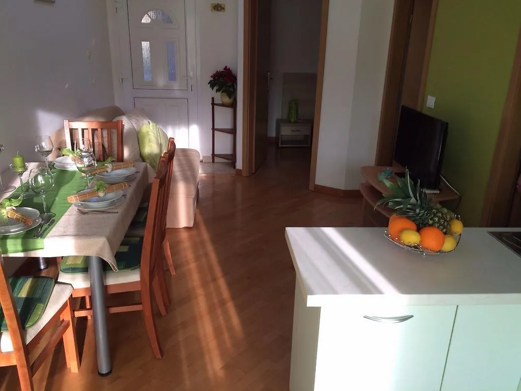 Apartments Hrboka Žman 0*,  クロアチア